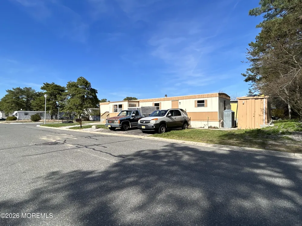 13 Bluebird Lane Whiting, NJ 08759