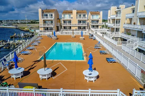 401 Bay Shore Drive #2B