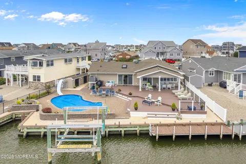 348 Venice Drive