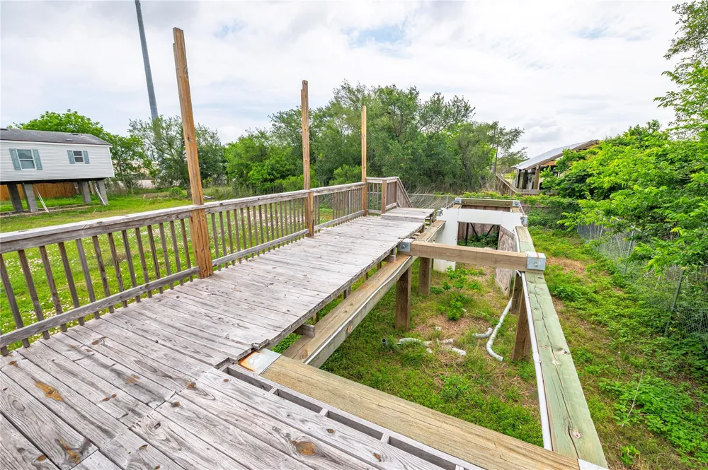 441 16th Street San Leon, TX 77539