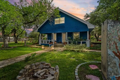 316 Mesquite Street
