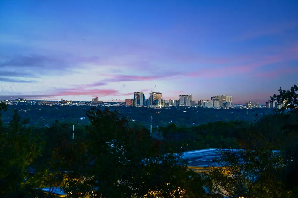698 Windsong Trail West Lake Hills, TX 78746