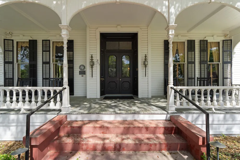 351 E Colorado Street La Grange, TX 78945