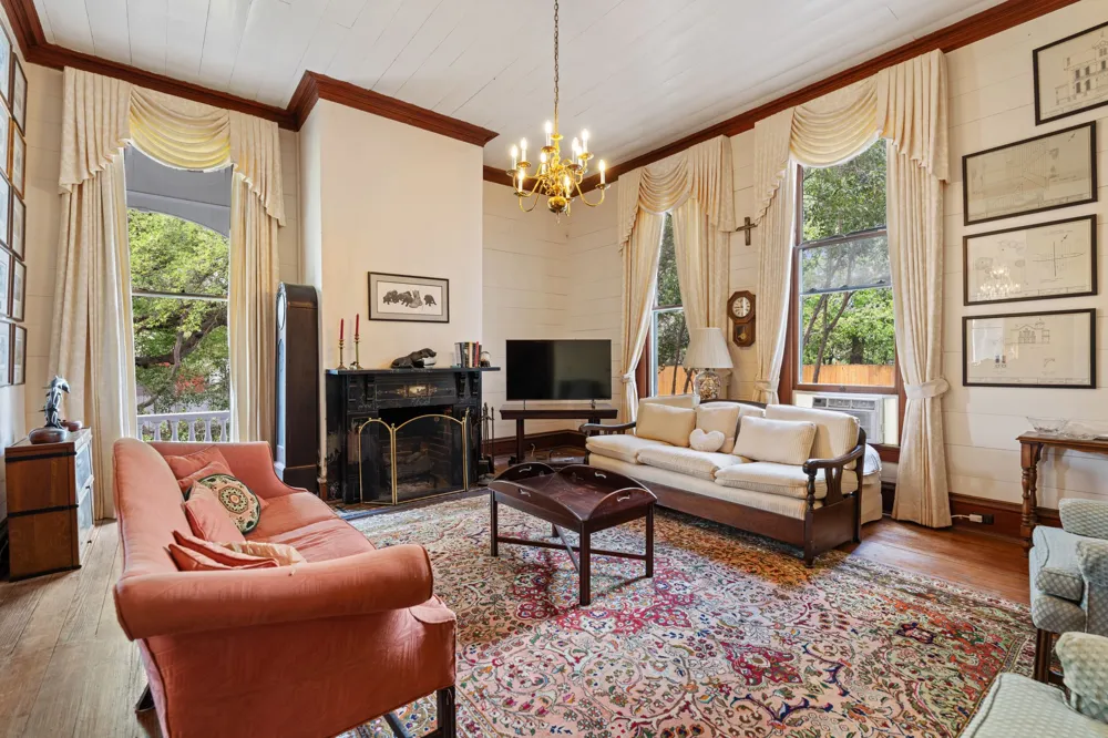 351 E Colorado Street La Grange, TX 78945