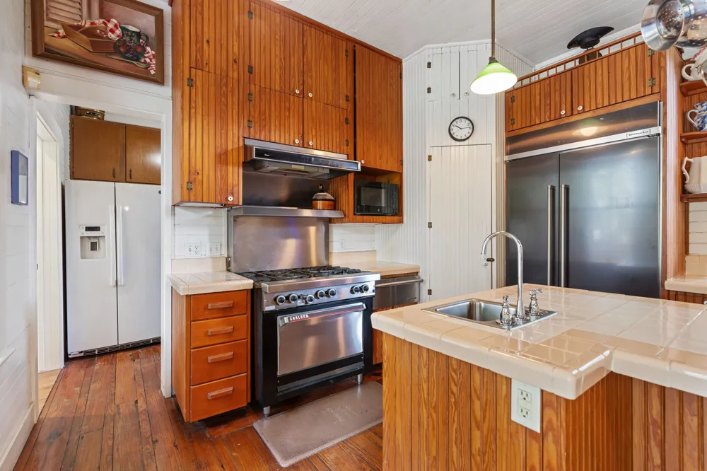 351 E Colorado Street La Grange, TX 78945