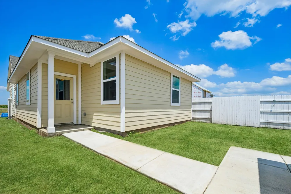 171 Cider Creek Drive Elgin, TX 78621