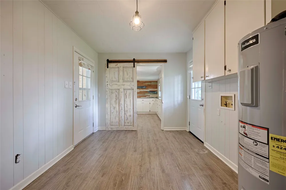 705 S La Grange Street Flatonia, TX 78941