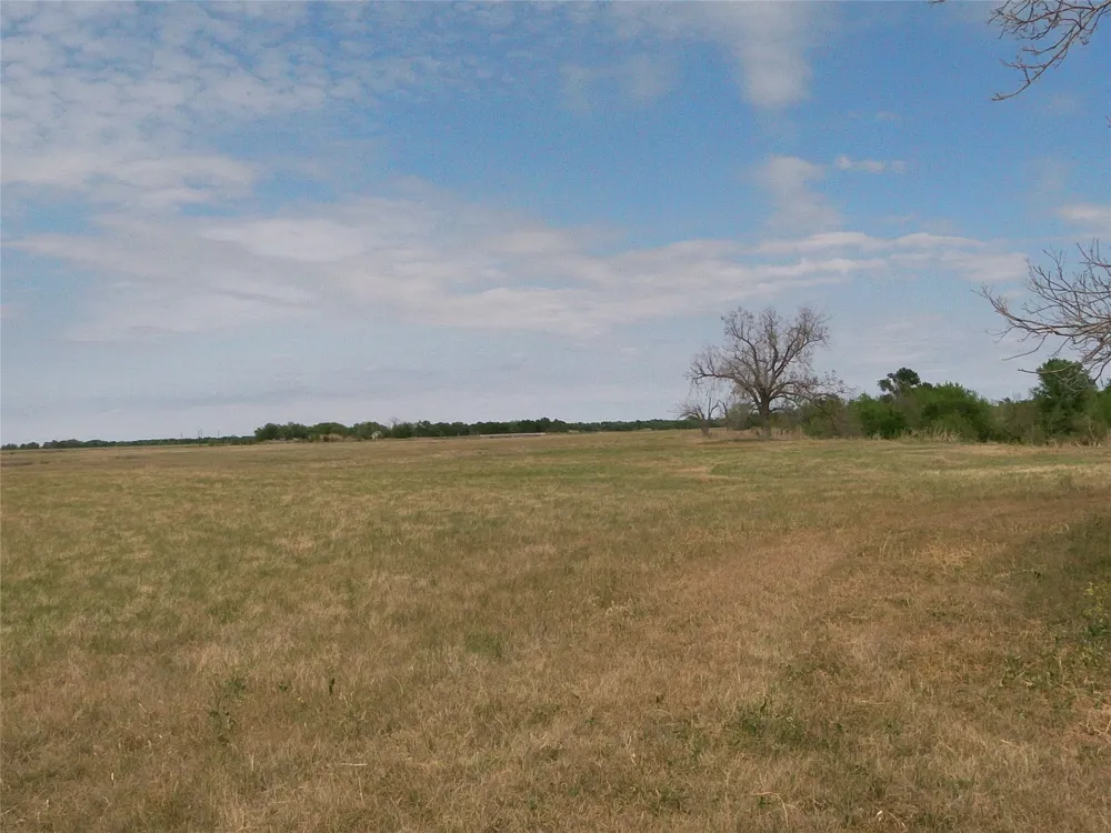 FM 112 ROAD Thrall, TX 76578
