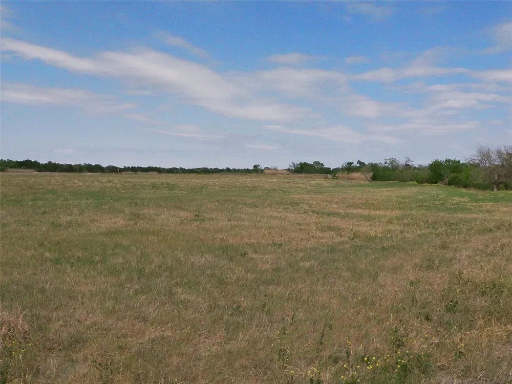 FM 112 ROAD Thrall, TX 76578