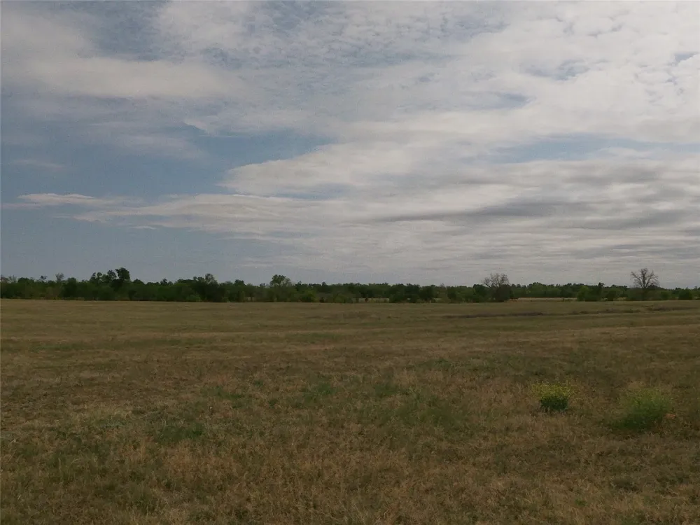 FM 112 ROAD Thrall, TX 76578