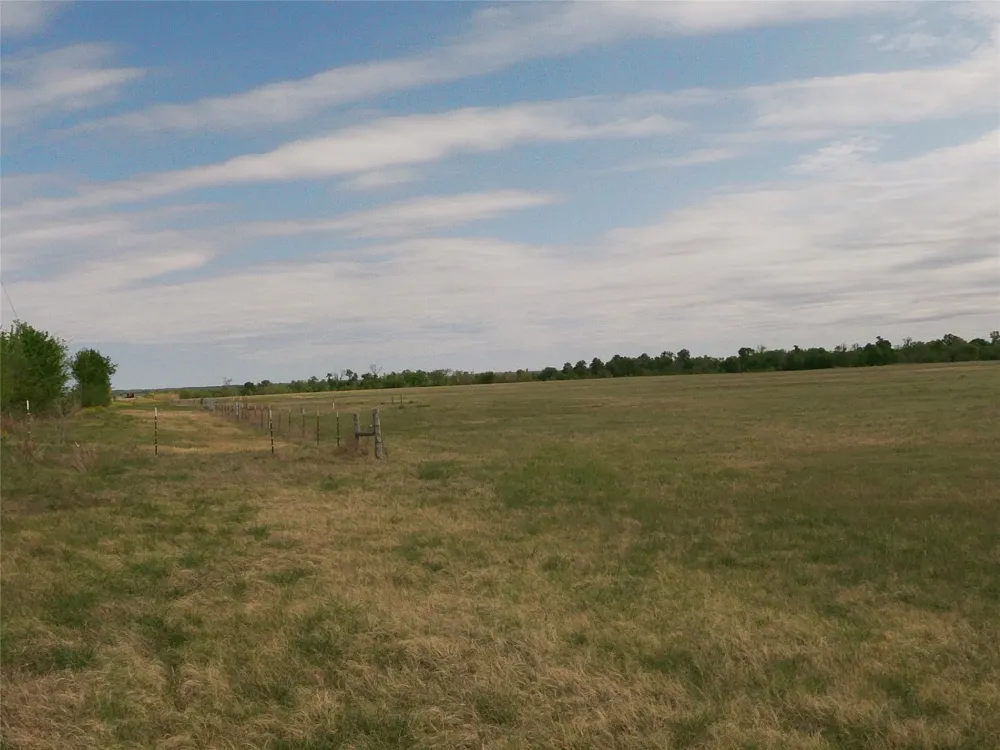 FM 112 ROAD Thrall, TX 76578