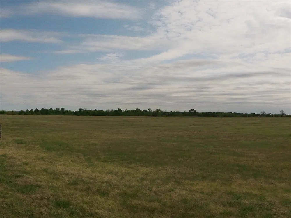 FM 112 ROAD Thrall, TX 76578