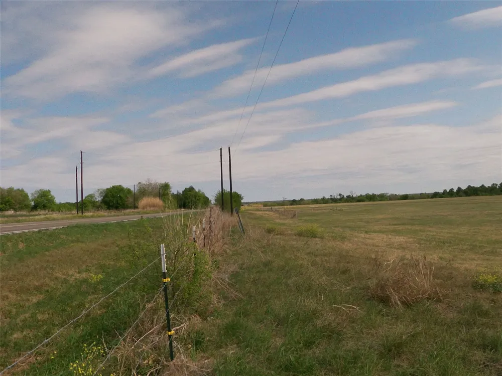 FM 112 ROAD Thrall, TX 76578