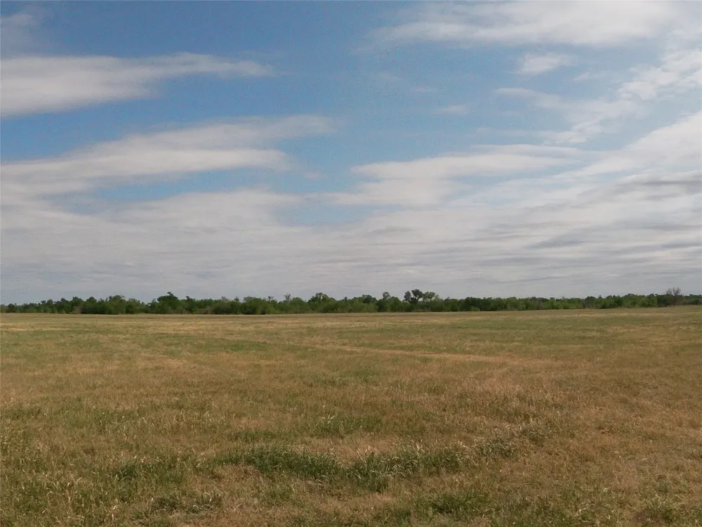 FM 112 ROAD Thrall, TX 76578