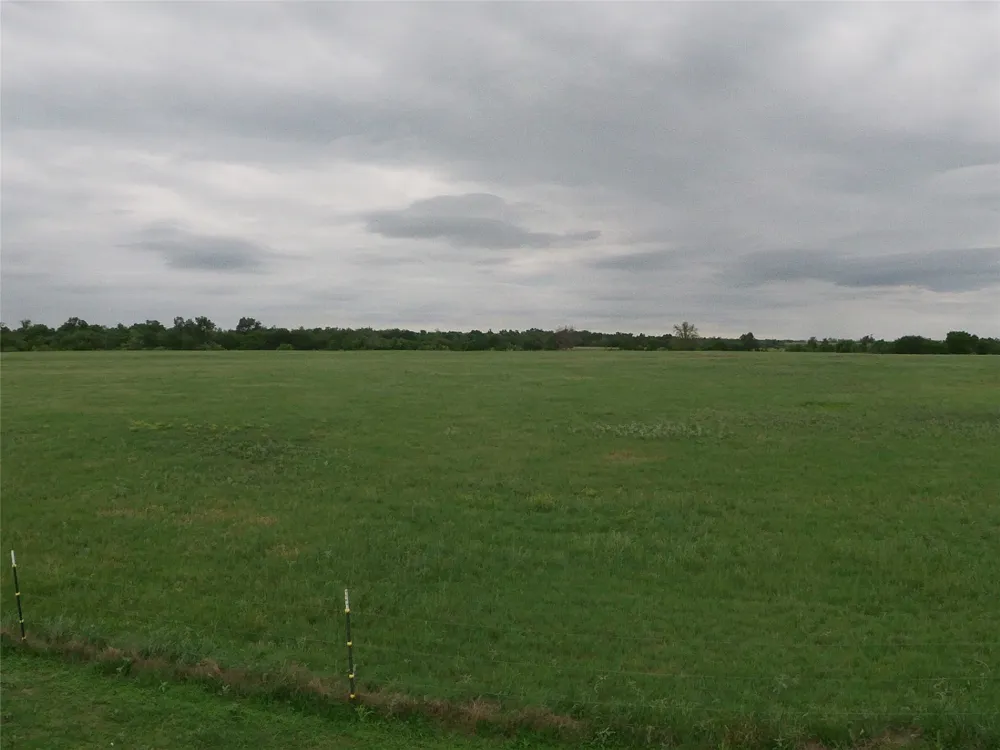 FM 112 ROAD Thrall, TX 76578