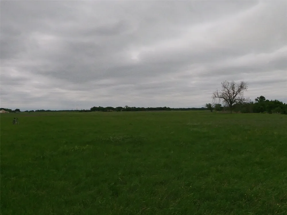 FM 112 ROAD Thrall, TX 76578