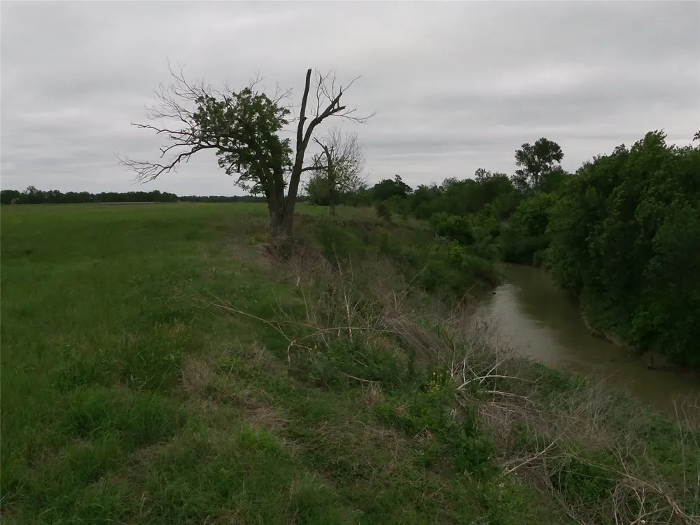 FM 112 ROAD Thrall, TX 76578
