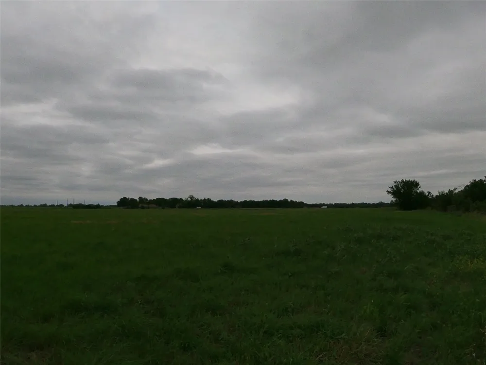FM 112 ROAD Thrall, TX 76578