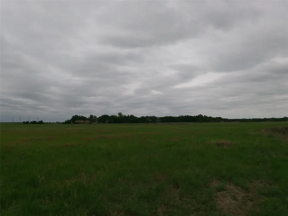 FM 112 ROAD Thrall, TX 76578