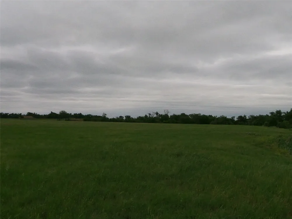 FM 112 ROAD Thrall, TX 76578