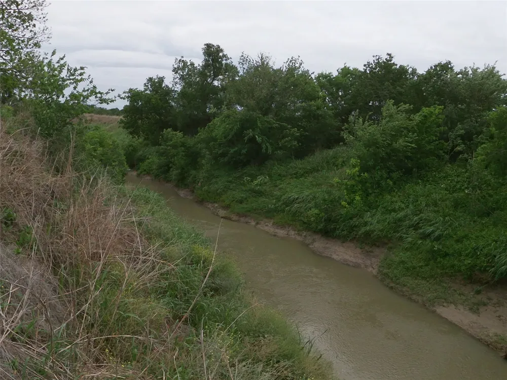FM 112 ROAD Thrall, TX 76578