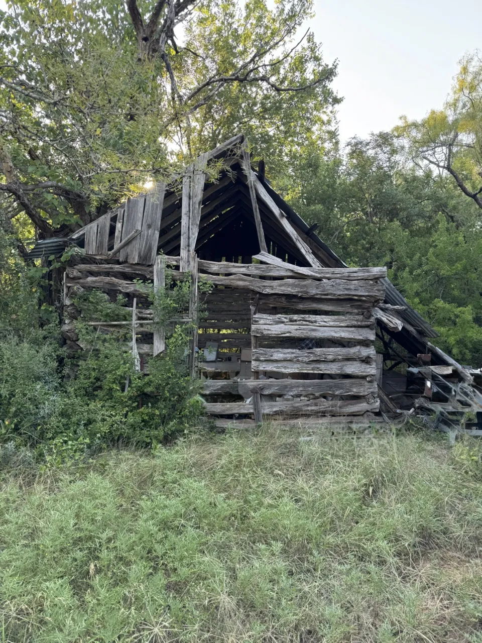 25723 Hamilton Pool Road Round Mountain, TX 78654