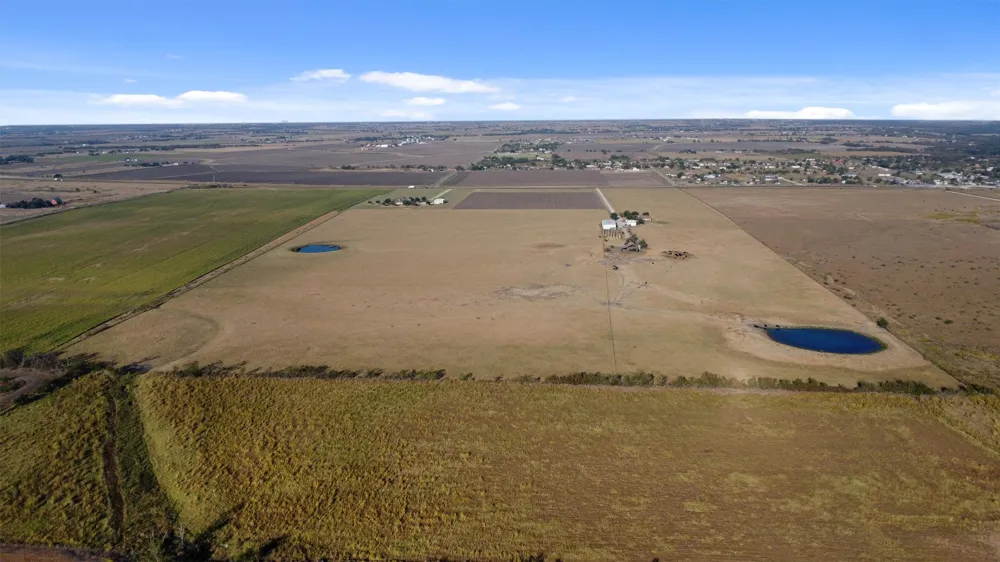 19919 Fm 973 Road Coupland, TX 78615