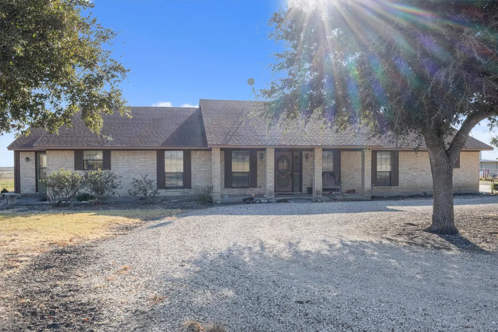 19919 Fm 973 Road Coupland, TX 78615