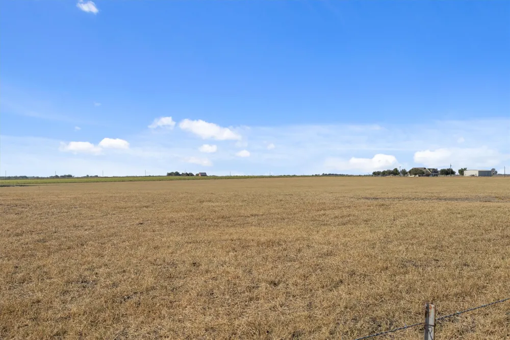 19919 Fm 973 Road Coupland, TX 78615