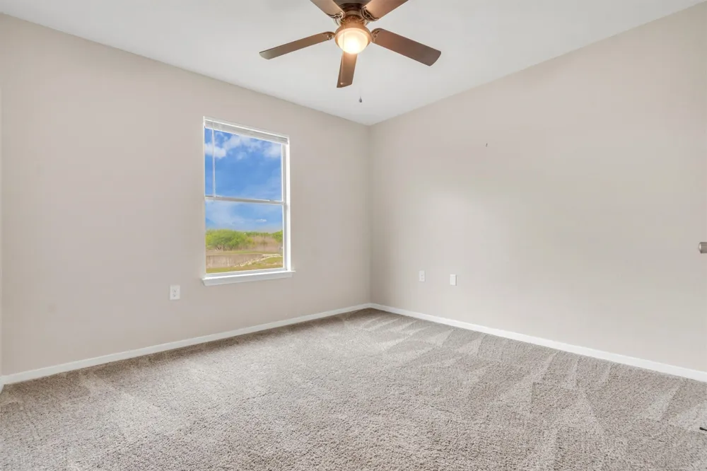 6105 Constellation Circle Del Valle, TX 78617