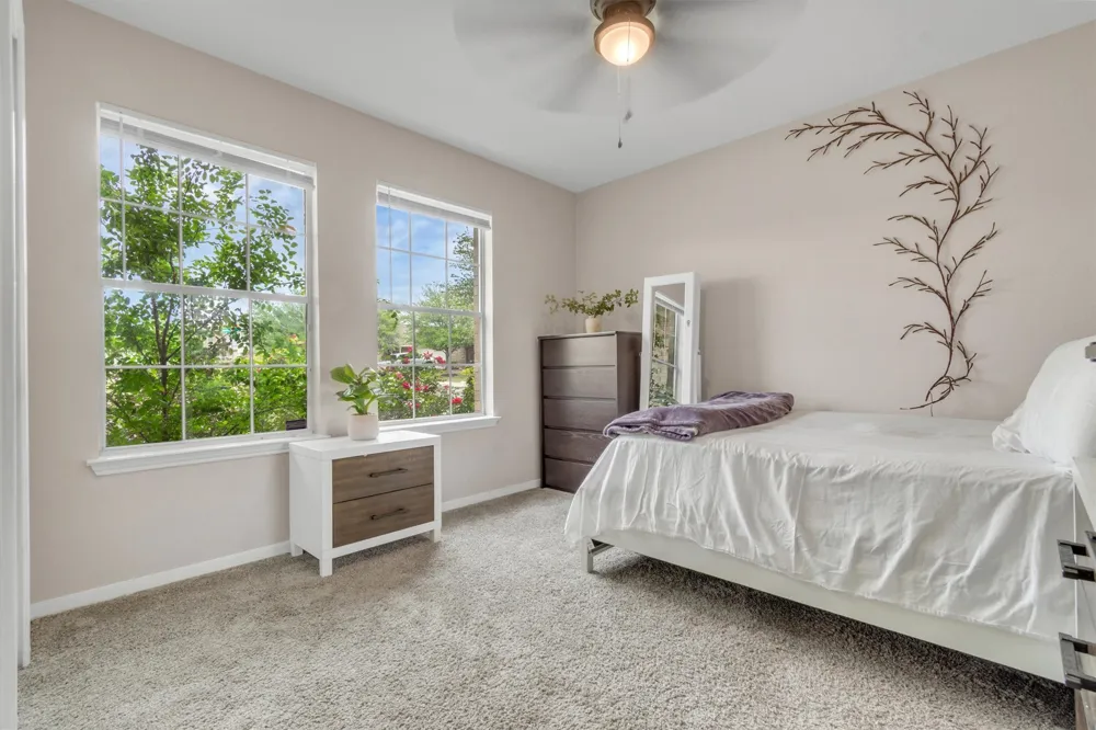 6105 Constellation Circle Del Valle, TX 78617