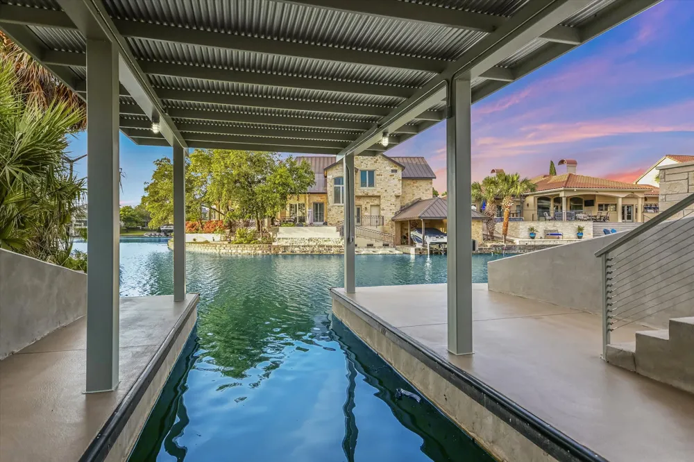 98 Wennmohs Place Horseshoe Bay, TX 78657