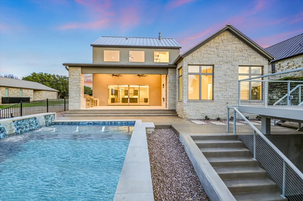98 Wennmohs Place Horseshoe Bay, TX 78657