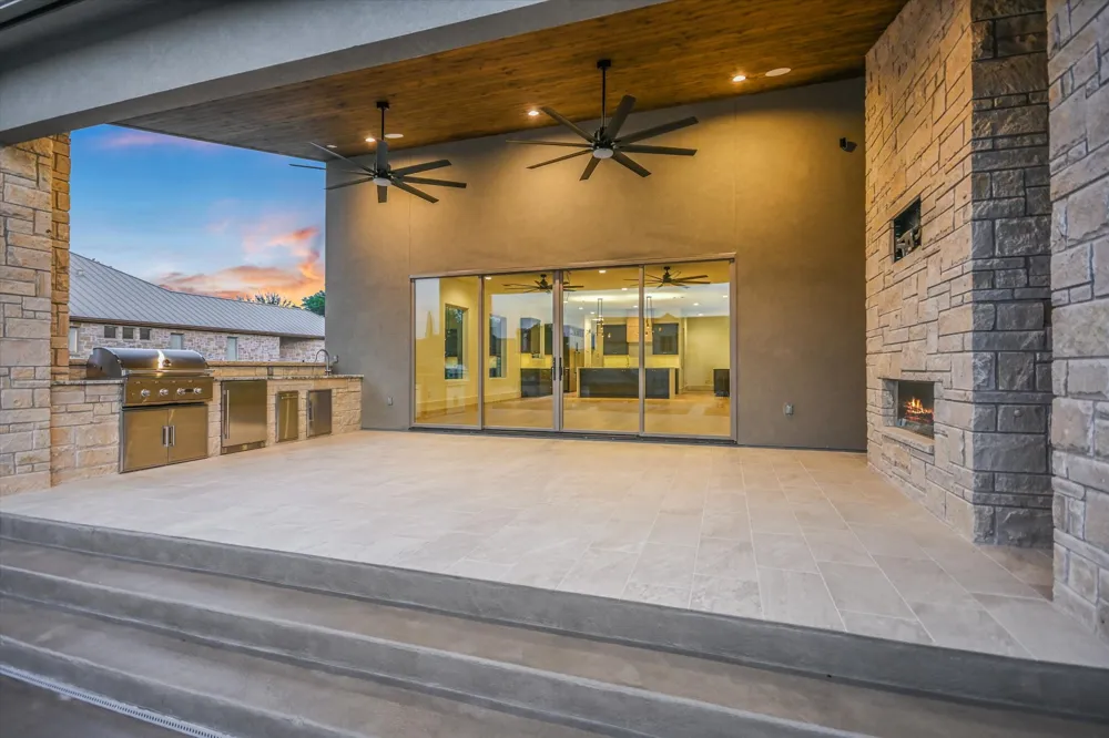 98 Wennmohs Place Horseshoe Bay, TX 78657