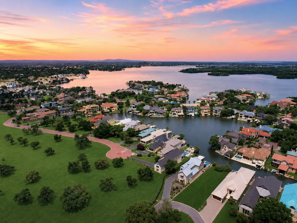 98 Wennmohs Place Horseshoe Bay, TX 78657