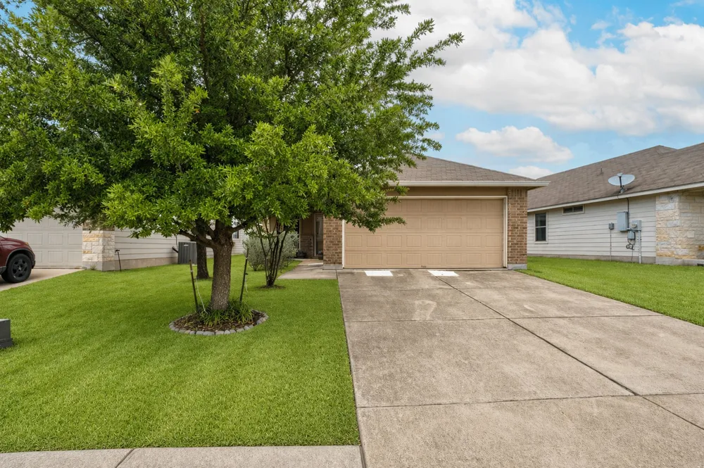 12916 Snow Lane Manor, TX 78653
