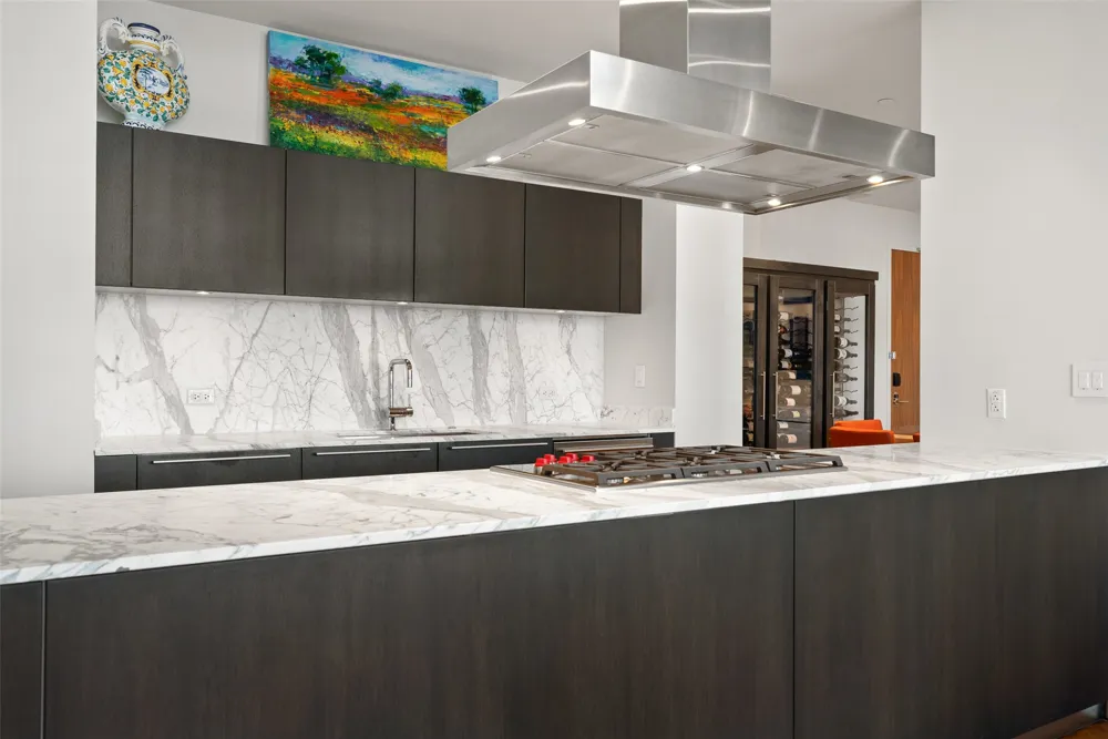 210 Lavaca Street #2505 Austin, TX 78701