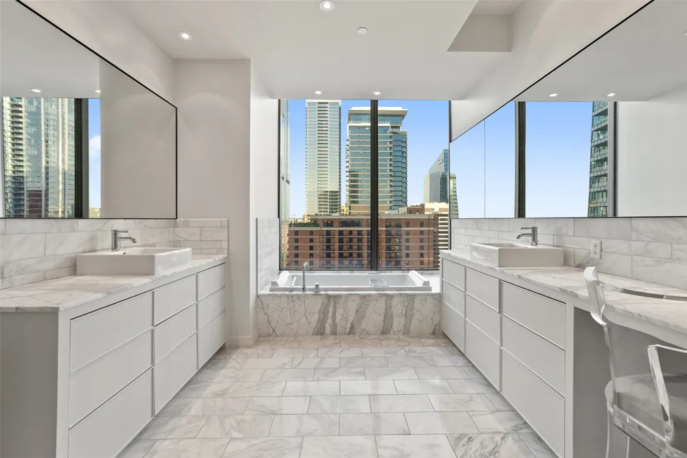 210 Lavaca Street #2505 Austin, TX 78701
