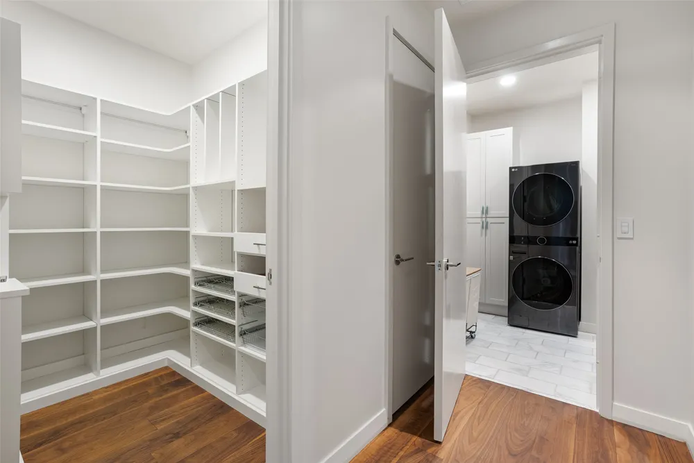 210 Lavaca Street #2505 Austin, TX 78701