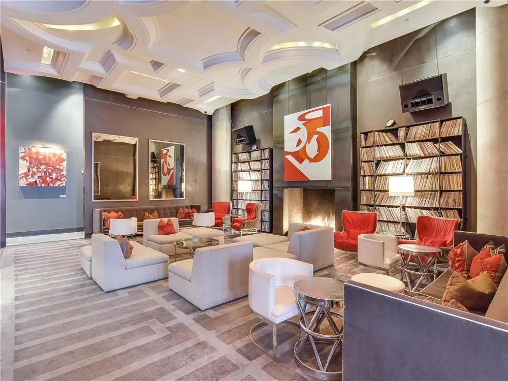 210 Lavaca Street #2505 Austin, TX 78701