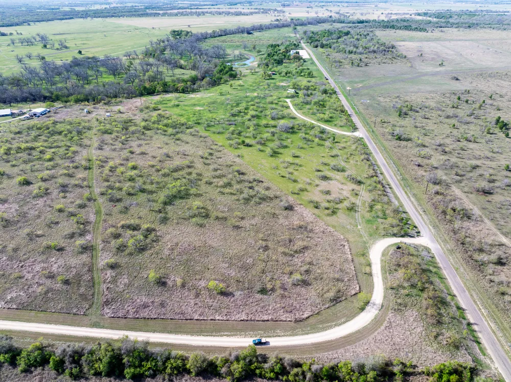 1435 County Road 429 Rockdale, TX 76567