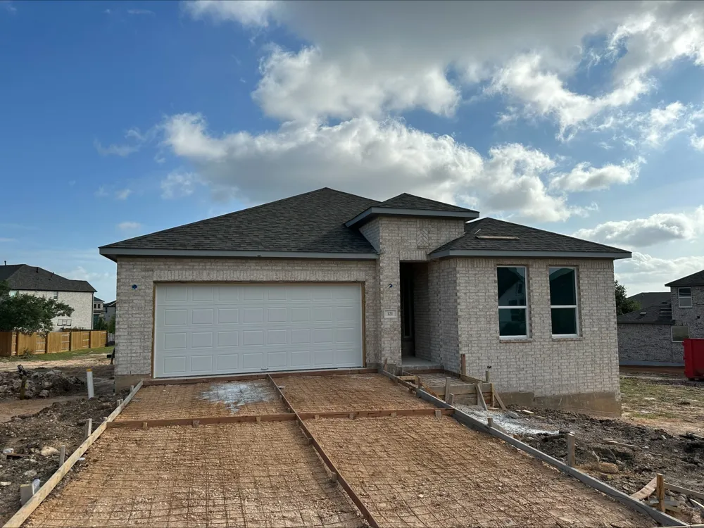 121 Amber Oak Lane Georgetown, TX 78628