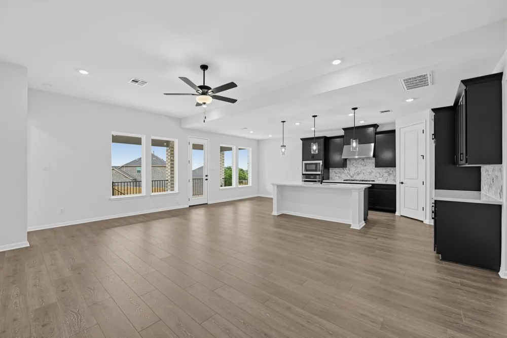 121 Amber Oak Lane Georgetown, TX 78628