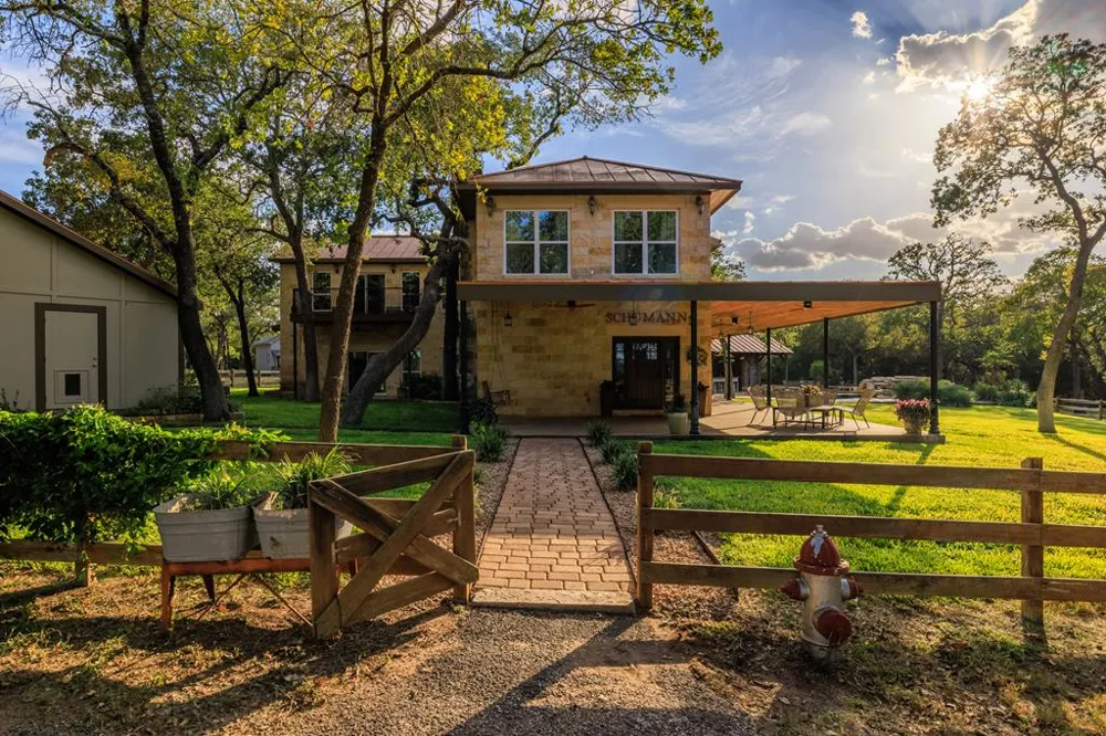 10030 E Us Highway 290 Highway Fredericksburg, TX 78624