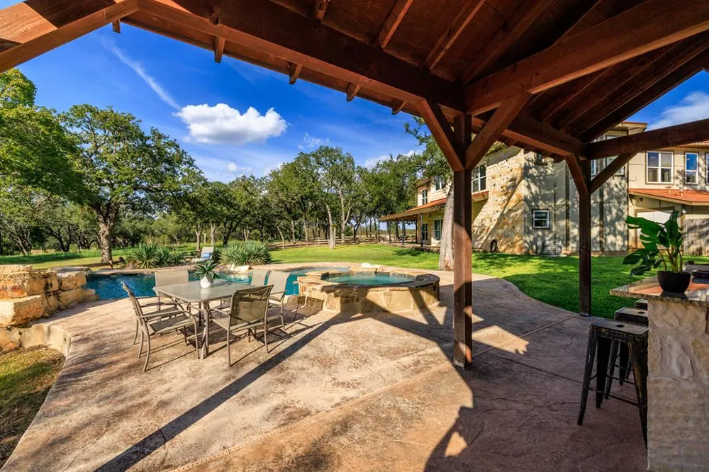 10030 E Us Highway 290 Highway Fredericksburg, TX 78624