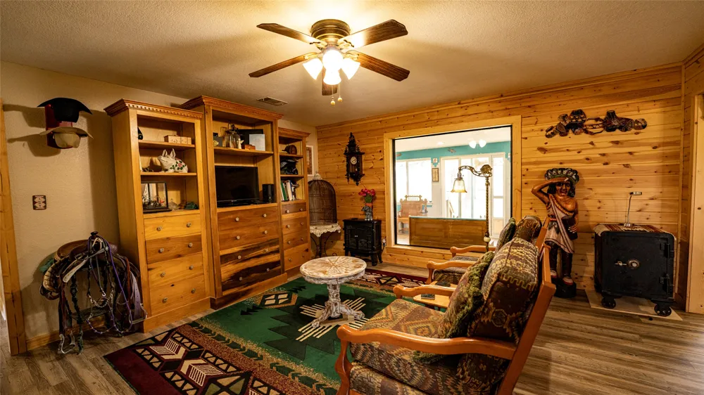 2234 County Road 434 Loop Rockdale, TX 76567
