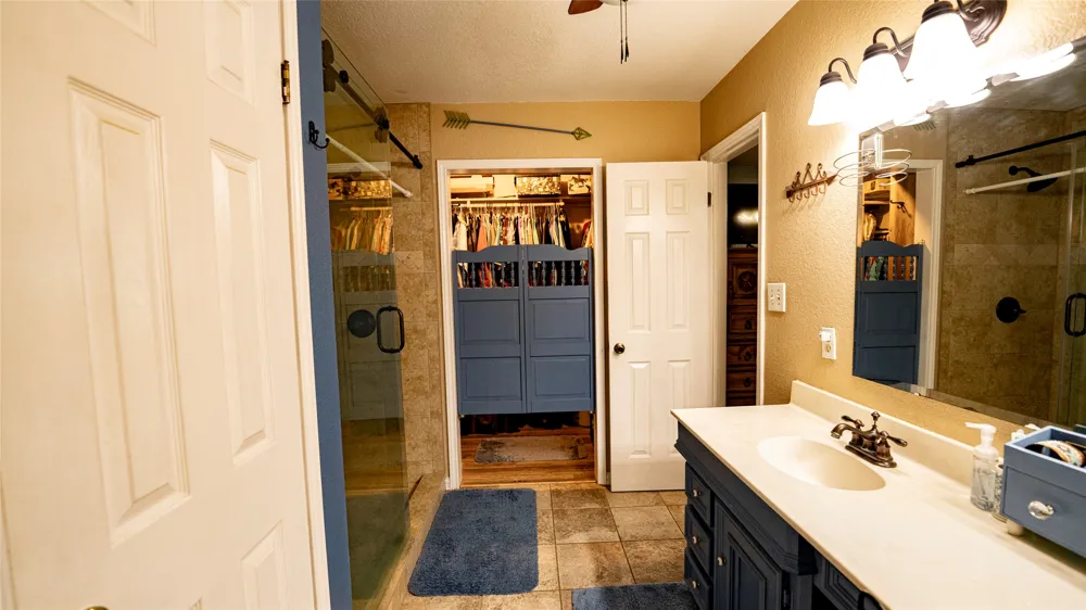 2234 County Road 434 Loop Rockdale, TX 76567