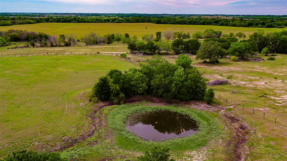 2234 County Road 434 Loop Rockdale, TX 76567