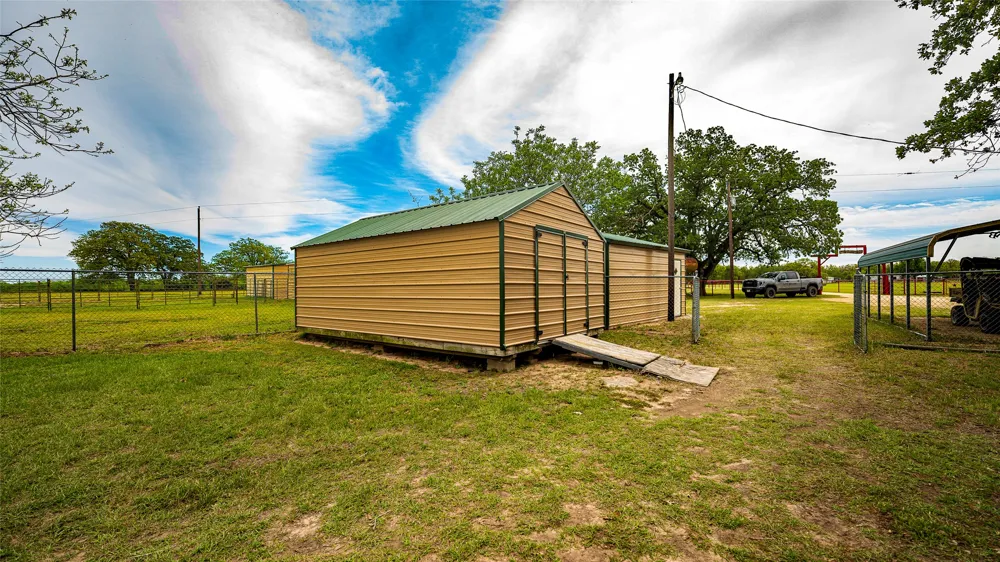 2234 County Road 434 Loop Rockdale, TX 76567