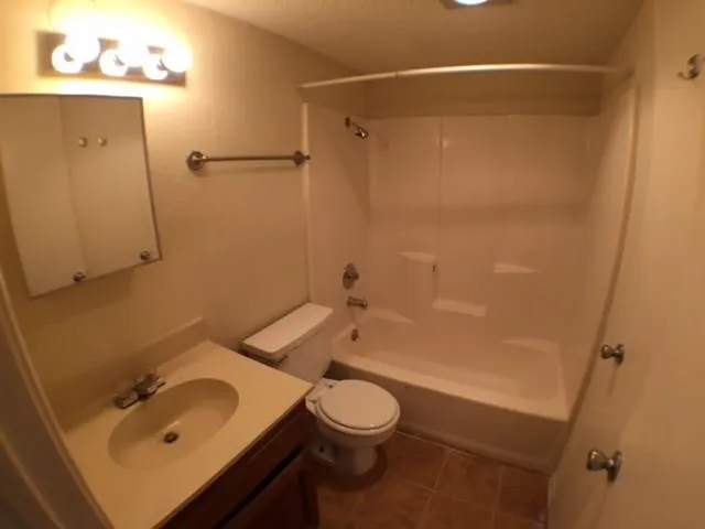 1203 W 49th Street #C Austin, TX 78756